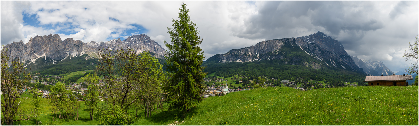 Oberhalb von Cortina