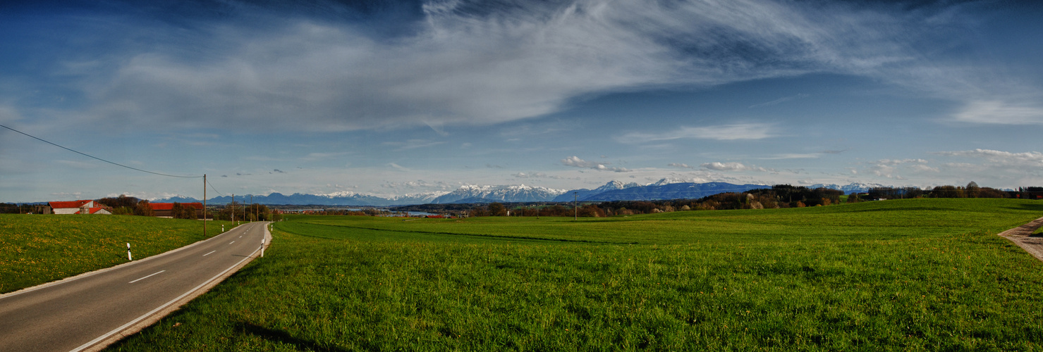 oberhalb von Taching am See