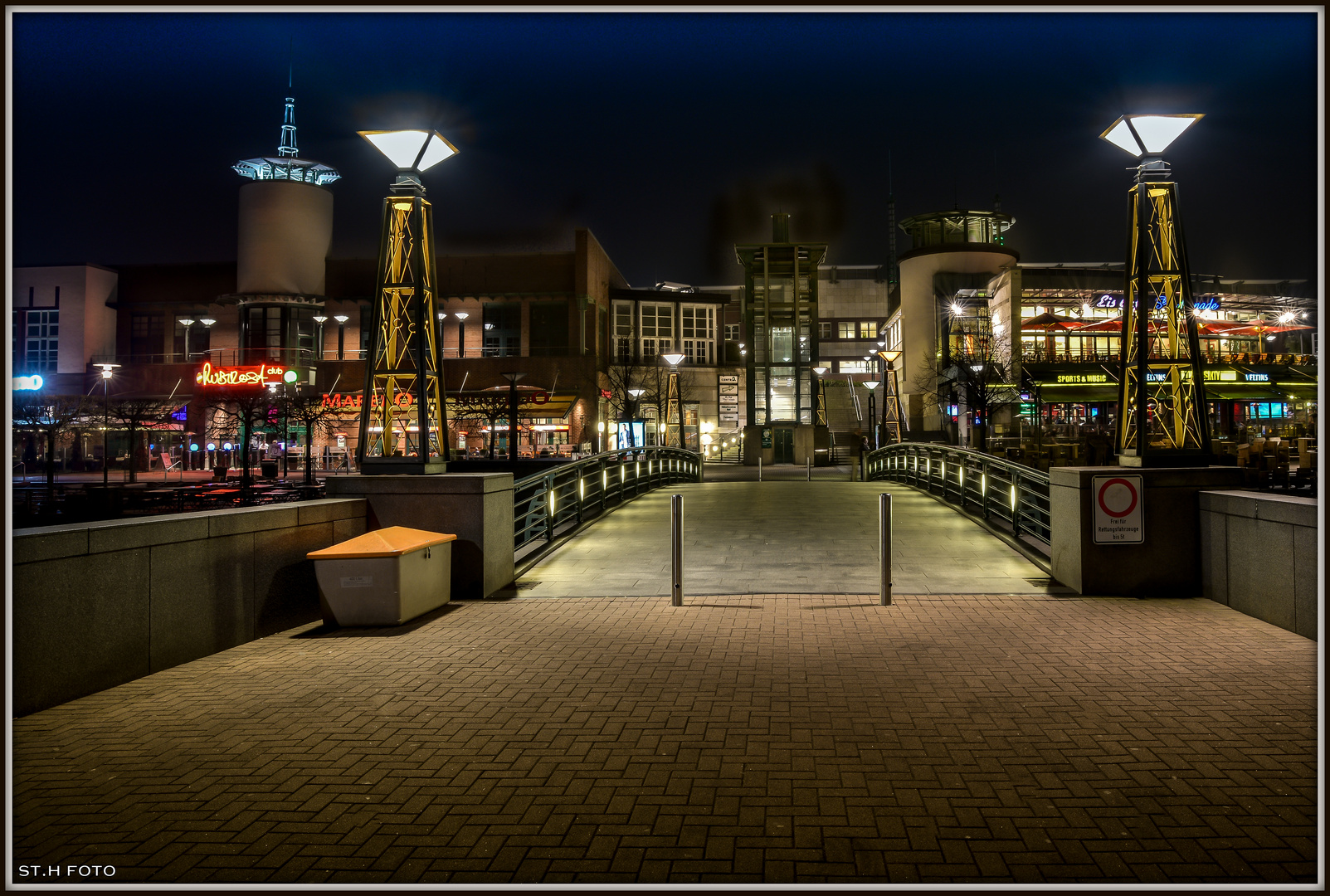 Oberhausen Promenade Centro..........