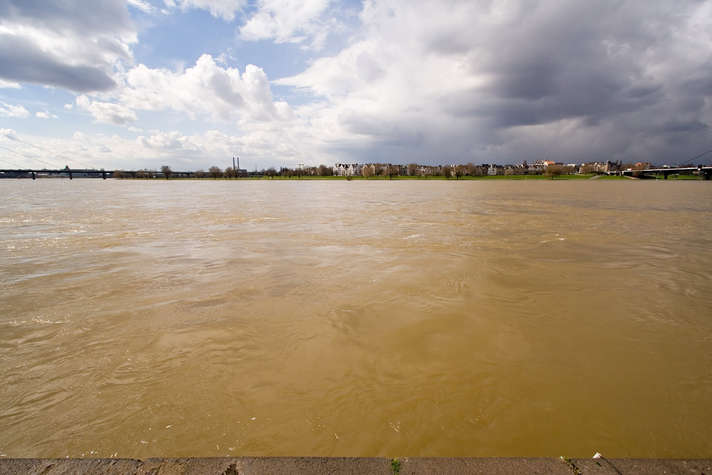 Oberkante Unterlippe 10mm