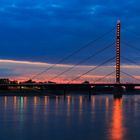 Oberkasseler Brücke am Abend