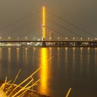 Oberkasseler Brücke bei Nacht