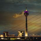 Oberkasseler Brücke bei Nacht