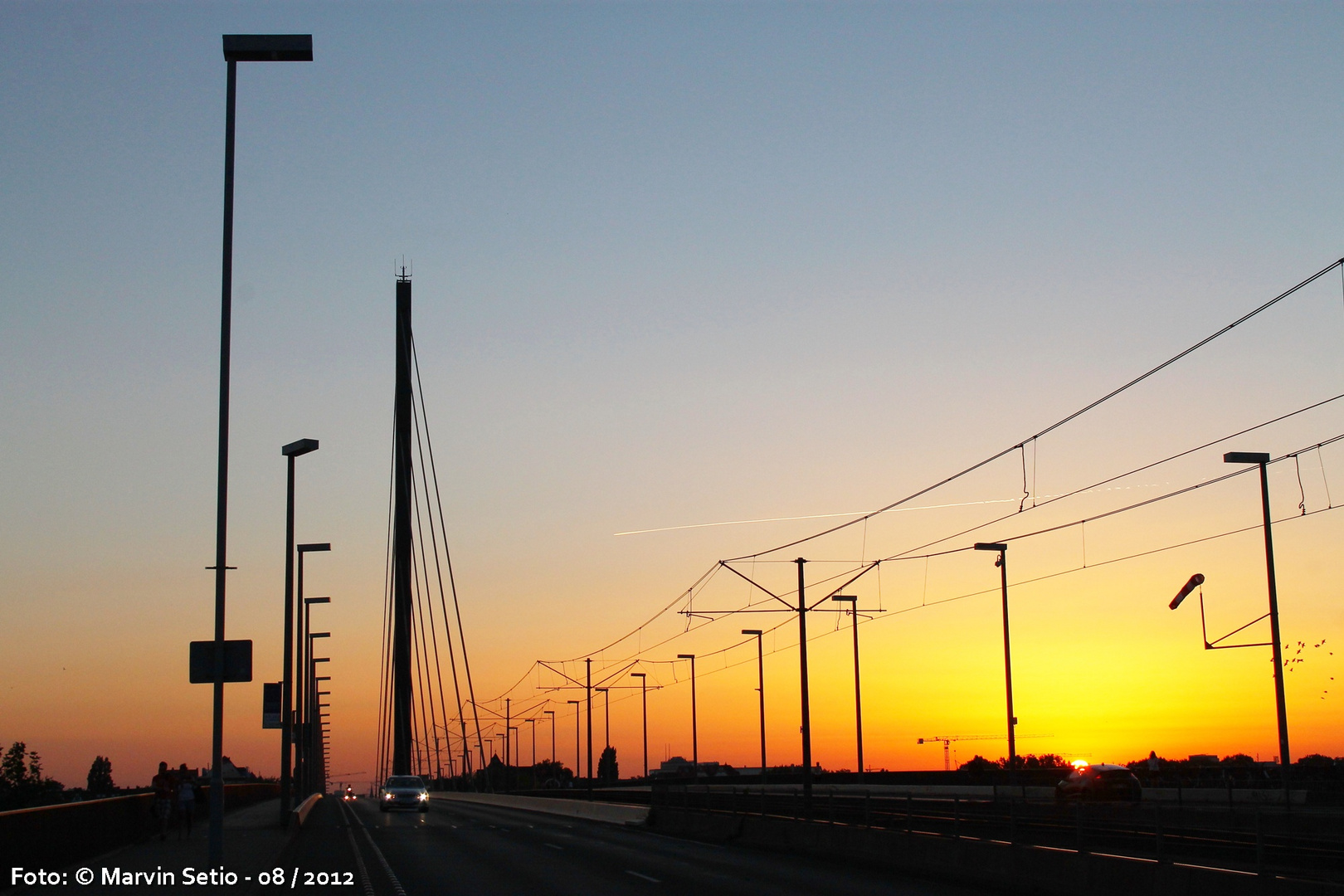 Oberkasseler Brücke & Sonnenuntergang