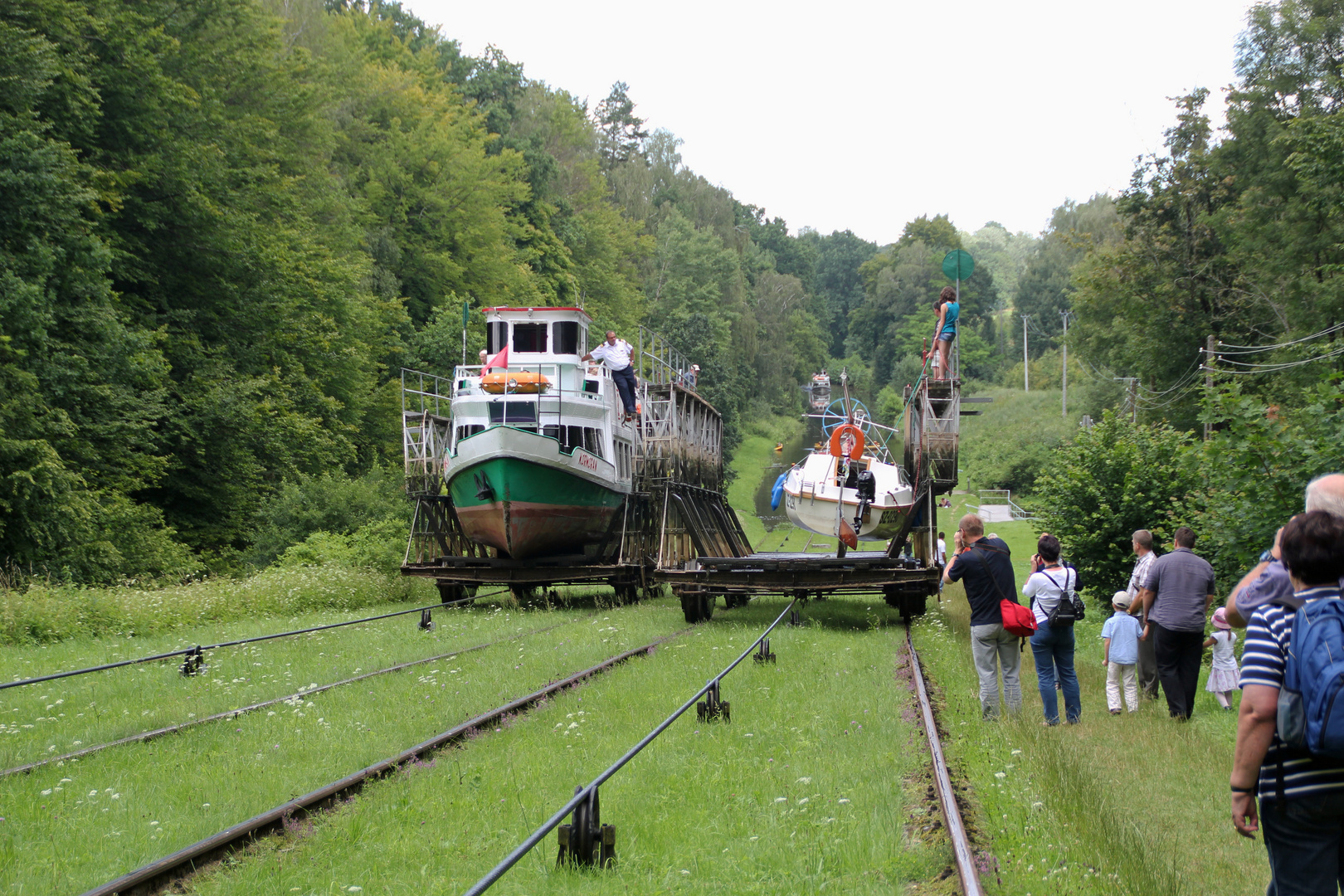 Oberlandkanal in den Masuren: Begegung