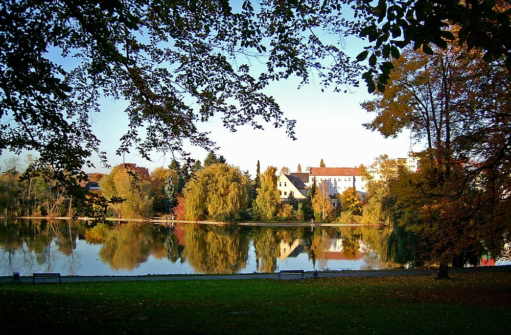 Obersee herbstlich mit 3 MP