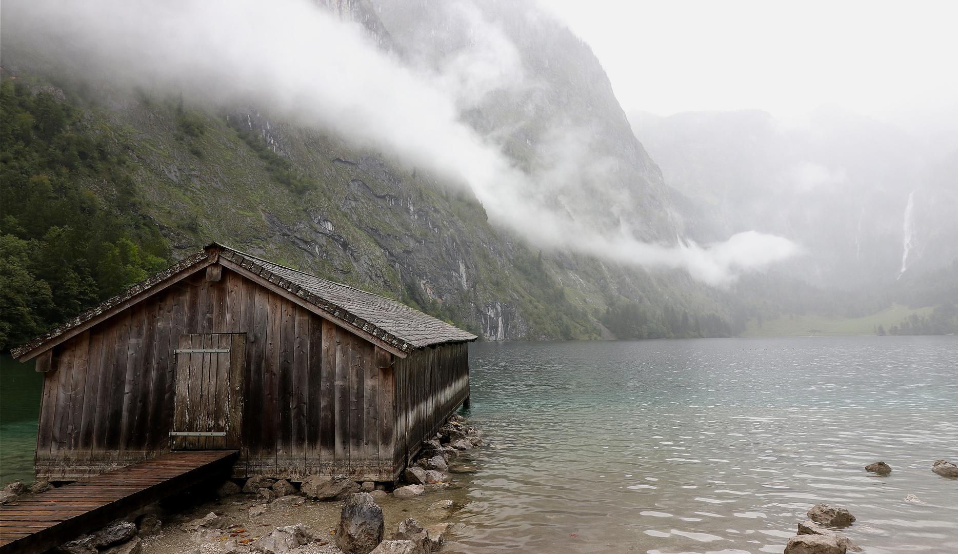 Oberseehütte mit Wolkenschleier