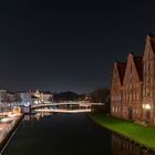 Obertrave mit den Salzspeichern in Lübeck