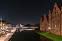 Obertrave mit den Salzspeichern in Lübeck