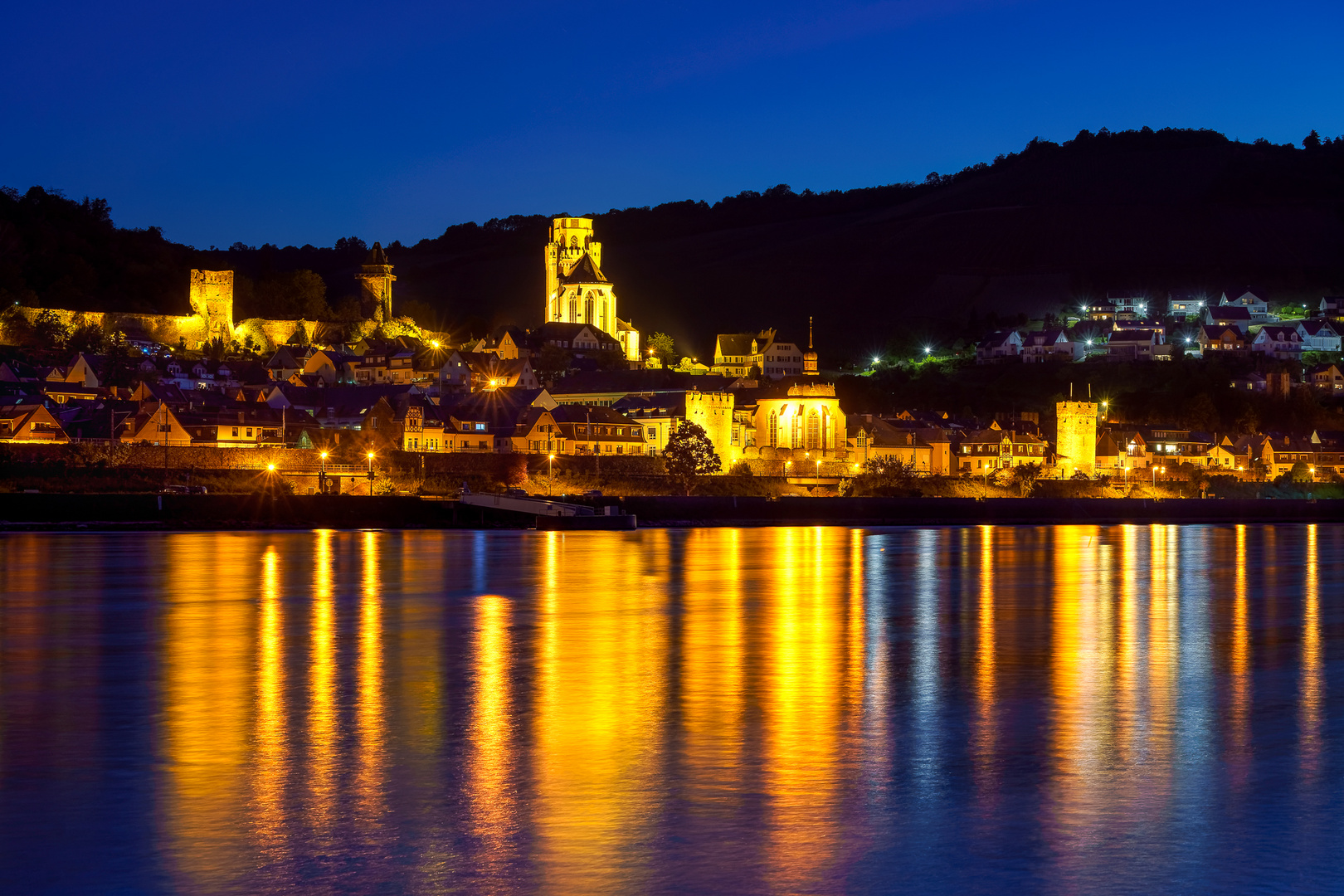 Oberwesel bei Nacht