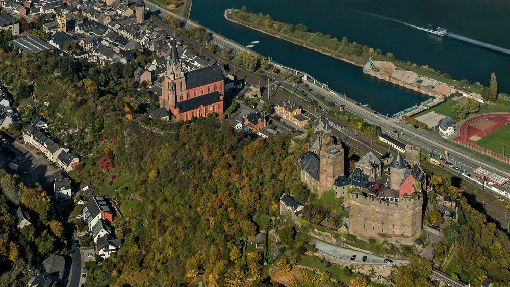 OBERWESEL mit der Schönburg