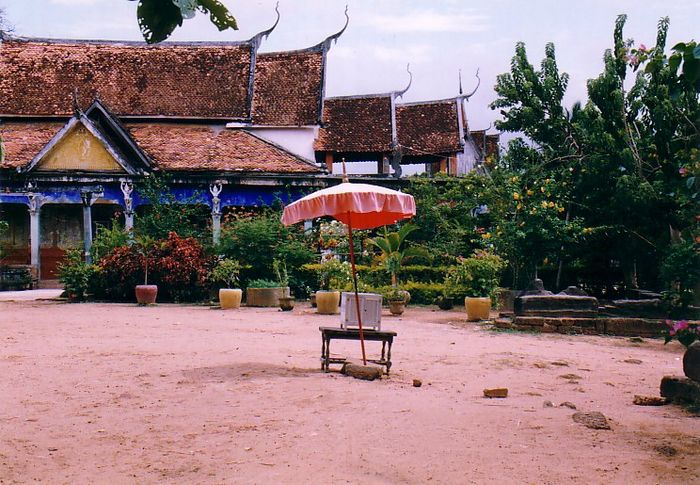 obolo under the umbrella