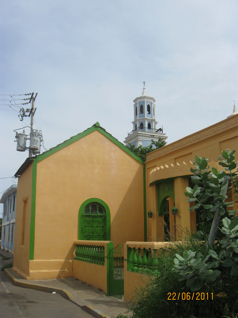 Observando la iglesia la iglesia