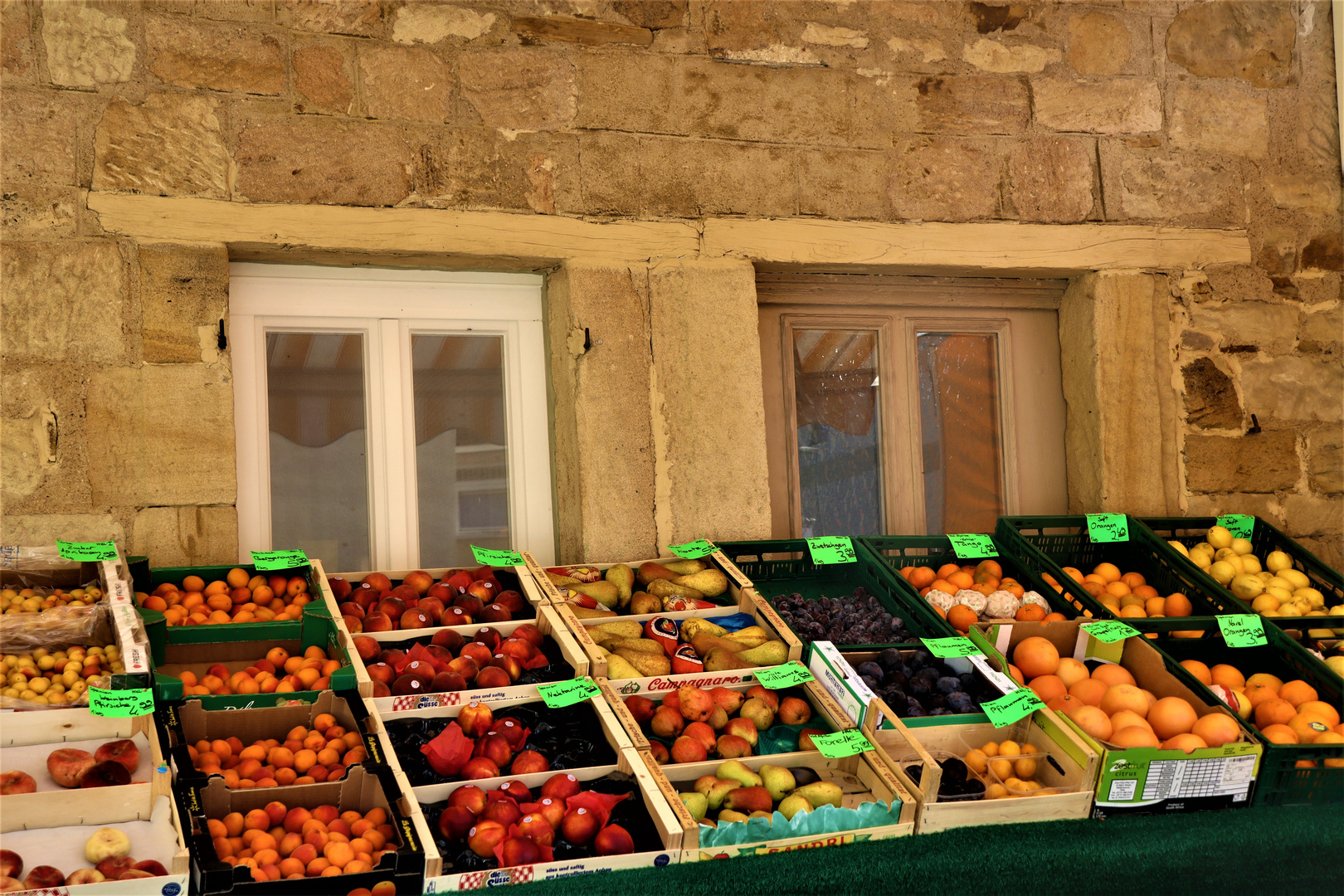 Obst und Gemüse im südlichen Ambiente 