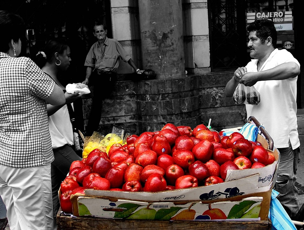 Obstverkäufer in Cali ( Colombia )