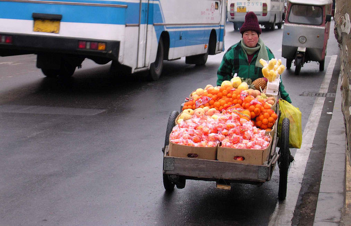 Obstverkäuferin - Qingdao