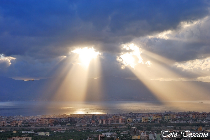 "Occhi sulla città"