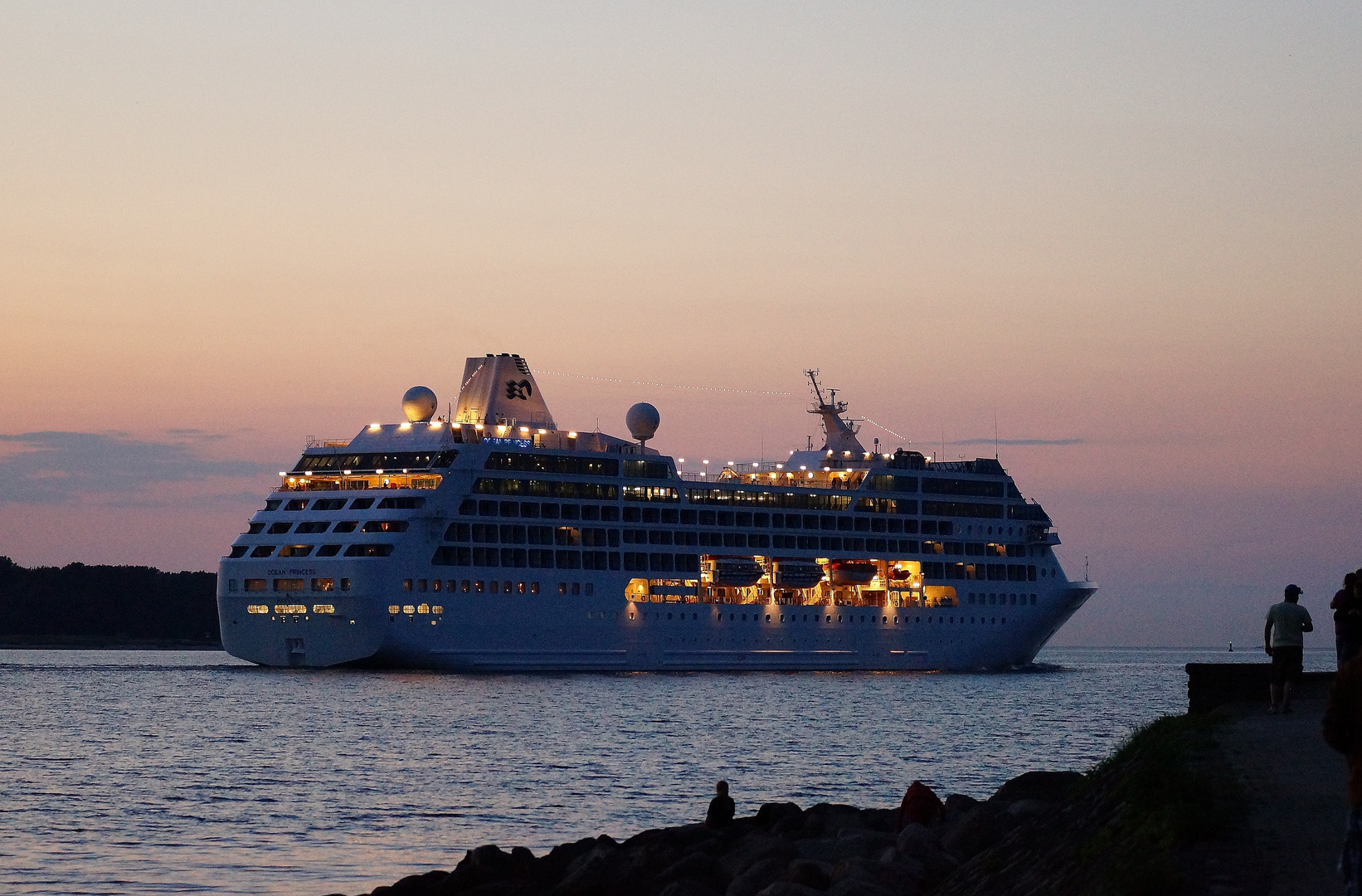 Ocean Princess in der Kieler Förde / Bild 2