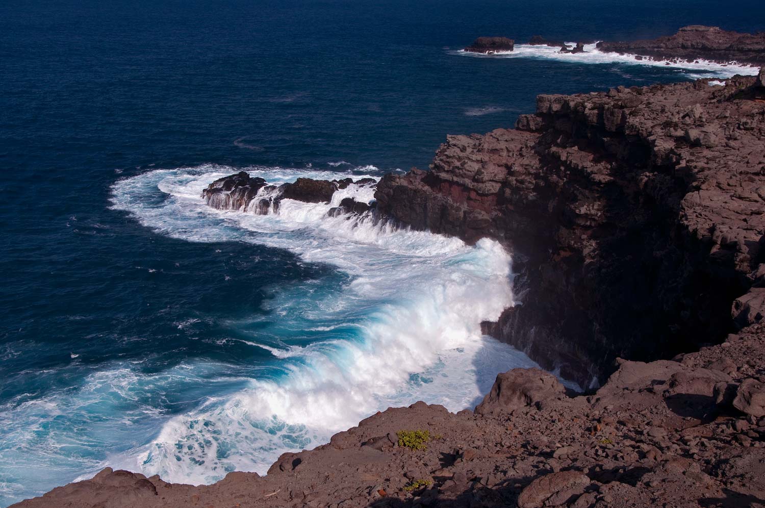 Ocean waves at Maui