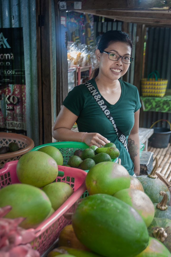 Ocha buying vegetable for dinner