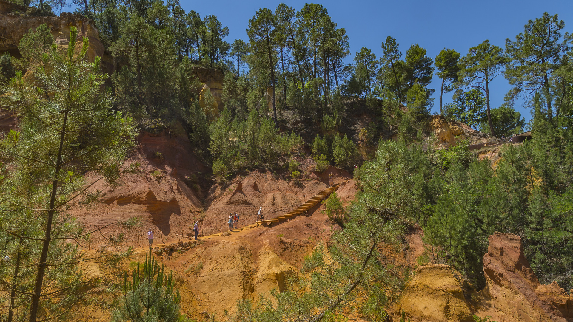 OCKERBRUCH IN ROUSSILLON