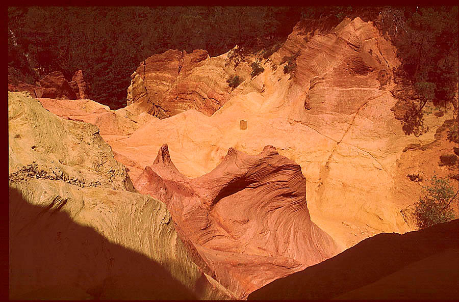 Ockerfelsen bei Roussillon in der Provence