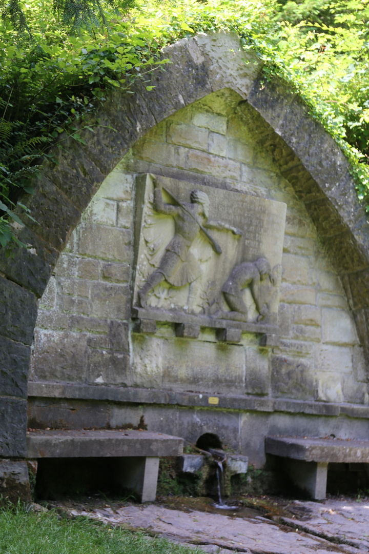 Odenheimer Siegfriedbrunnen-Denkmal