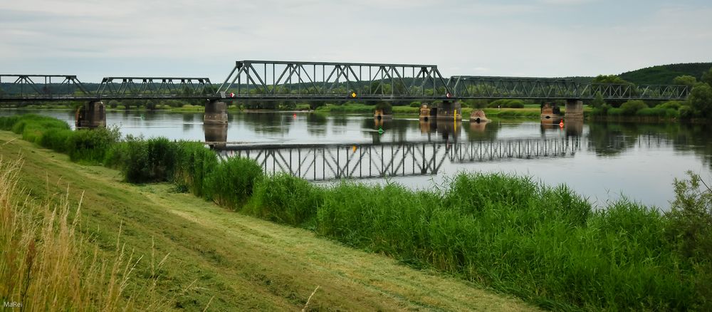 Oder-Neiße-Radweg.21 < Brückenschlag nach Polen >