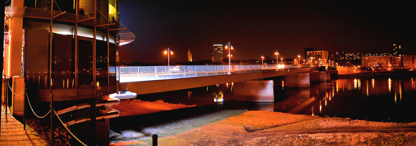 Oderbrücke von Slubice (PL) nach Frankfurt(Oder)