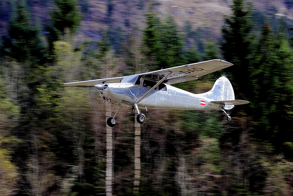 OE-DAD - Cessna 170B C170 . beim Start in LOIR