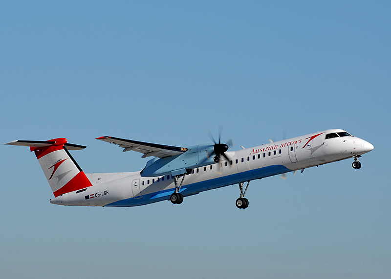 OE-LGH - Austrian arrows De Havilland Canada DHC-8-401