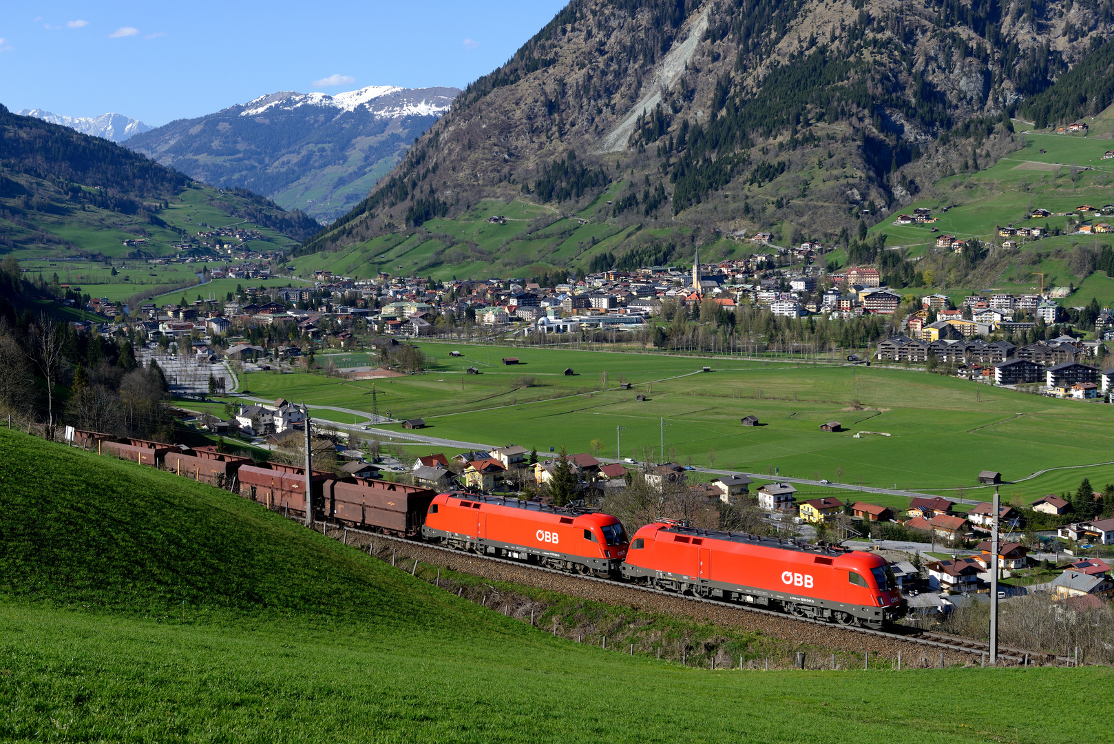 ÖBB 1016.047 + 1116.122 Anger