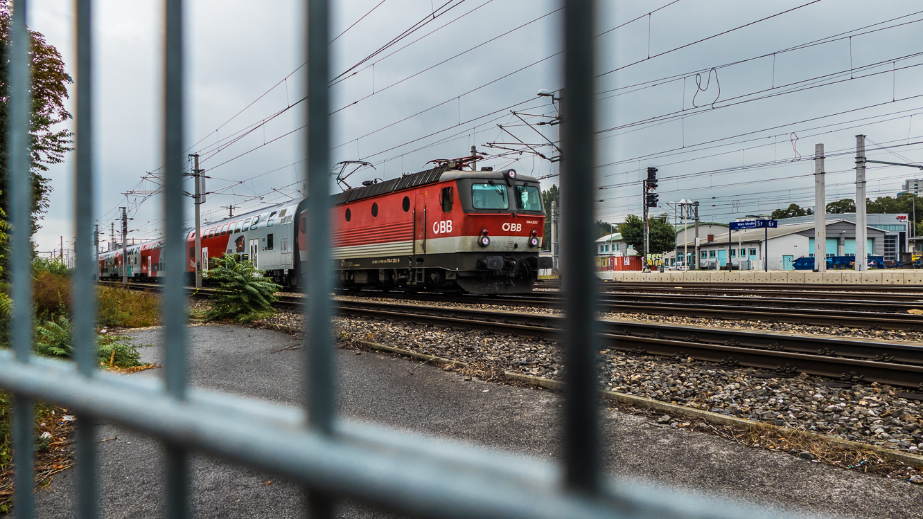 ÖBB 1144 202 Einfahrt Bhf. Meidling 