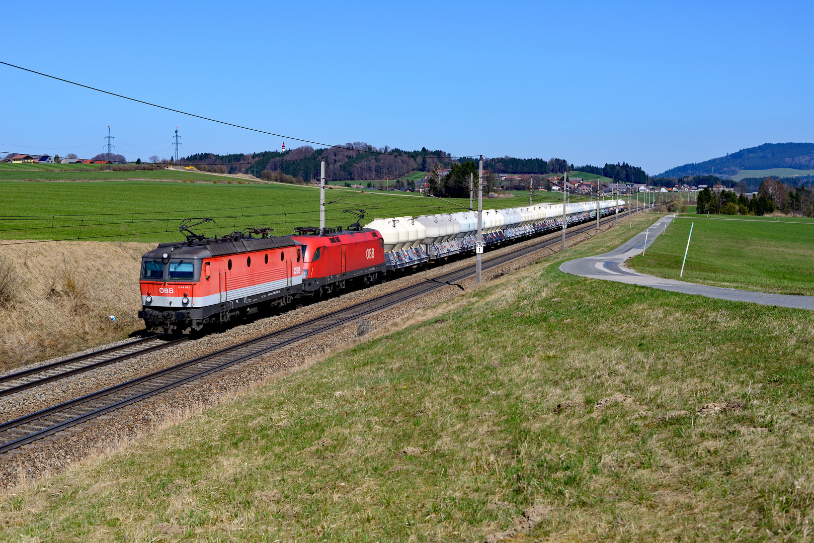 ÖBB 1144.087 Weng