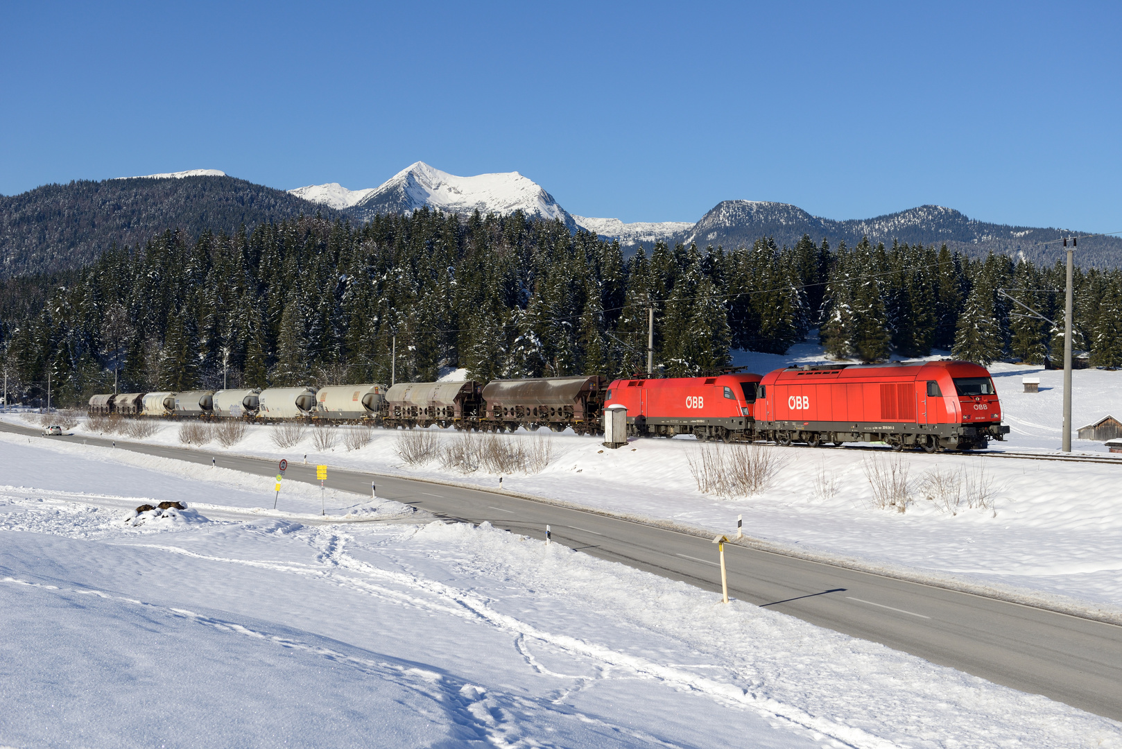 ÖBB 2016.041 + 1016.038 Klais