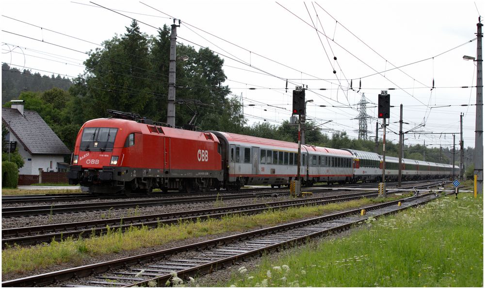 ÖBB BABSI mit dem Transalpin (EC164) in Timelkam