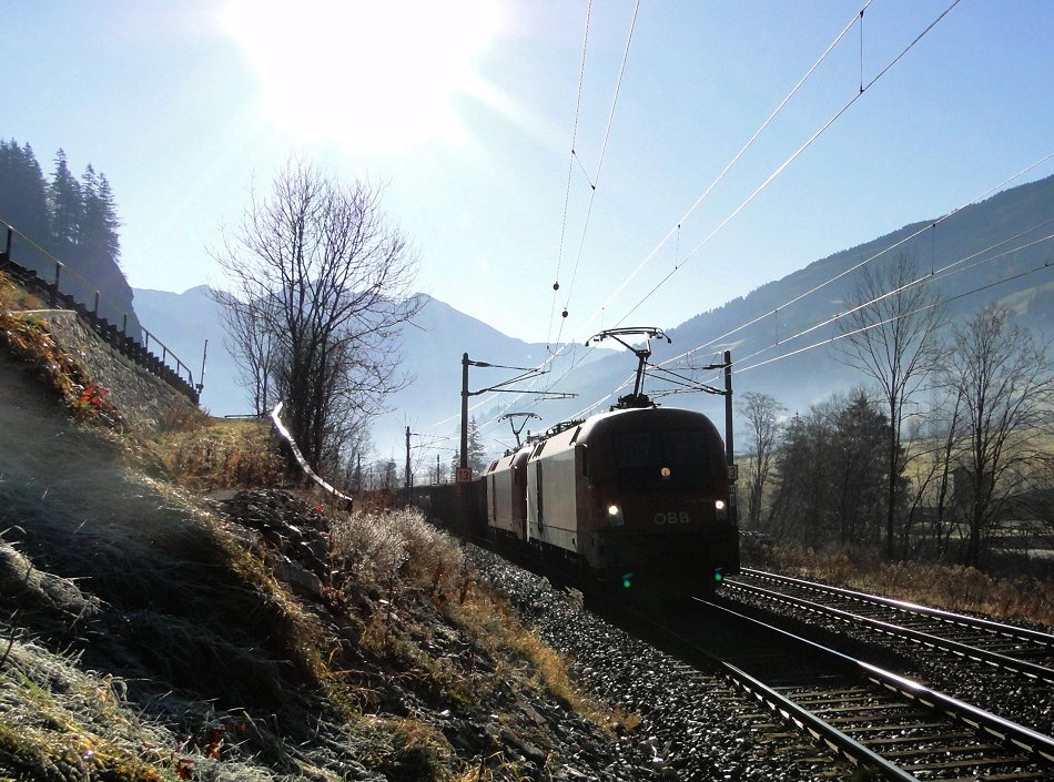 "ÖBB wieder innovativ - Tagscheinwerfer"