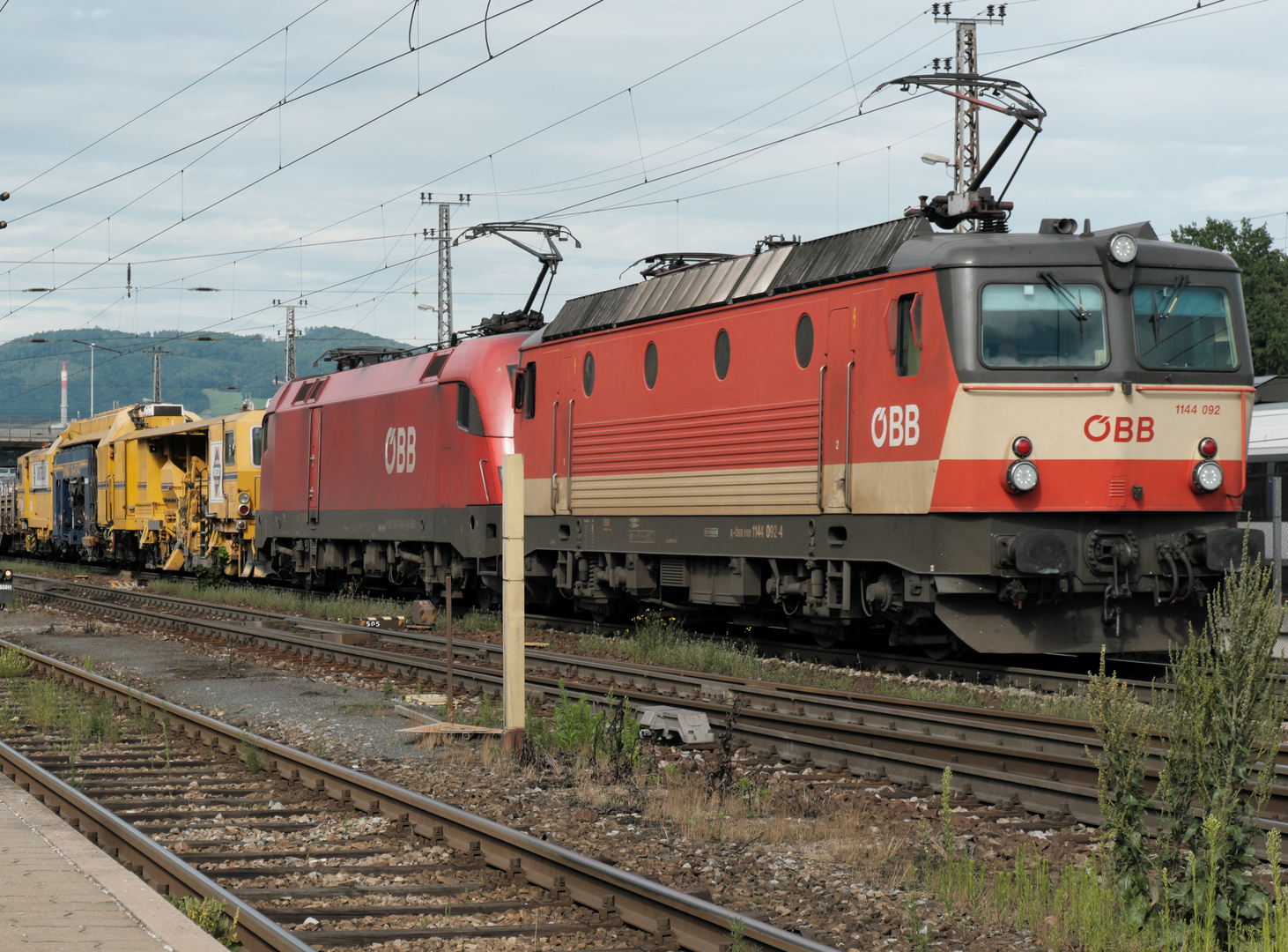 ÖBB Zugmaschine 1144 092-4