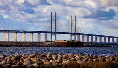 Öhresundbrücke Hauptpylone zur Durchfahrt der Seeschiffe.