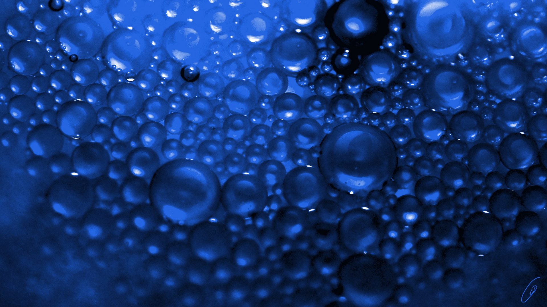 Öl in Wasser - blau