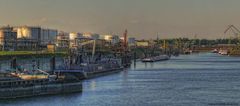 Oelhafen / Duisburg. / HDR