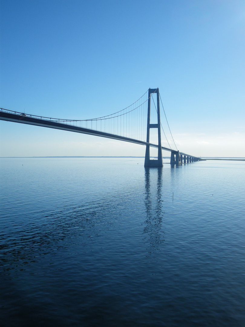 Öresundbrücke bei Mitternacht