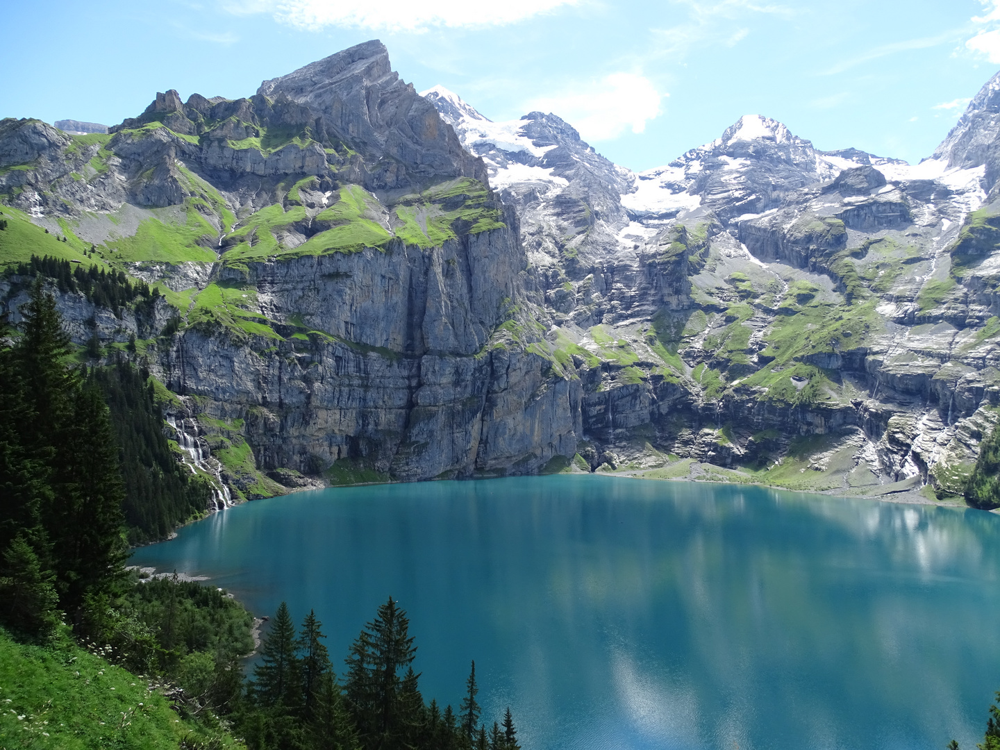 Öschinensee bei Kandersteg Schweiz 