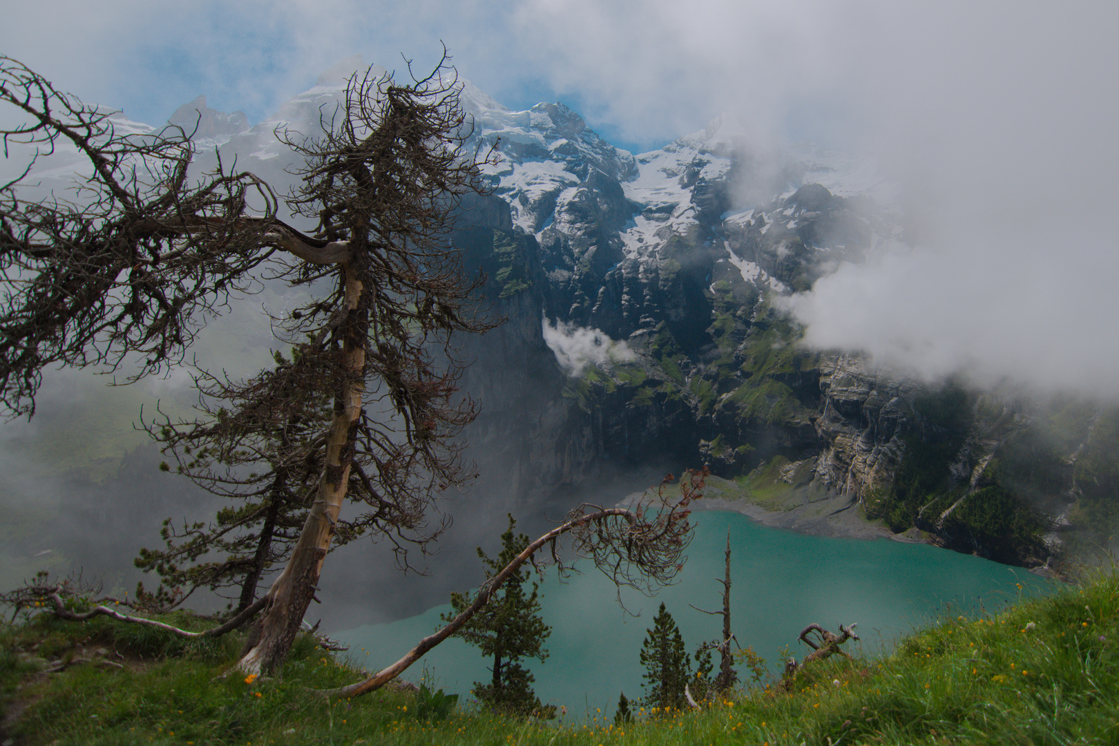 Öschinensee im Nebelfenster