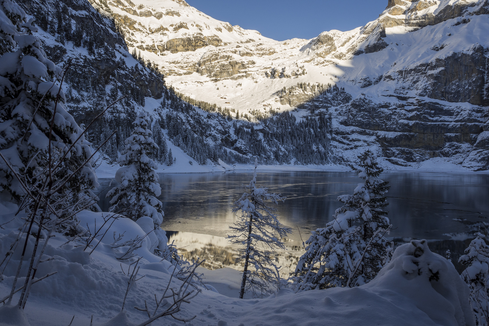 Öschinensee im Winter