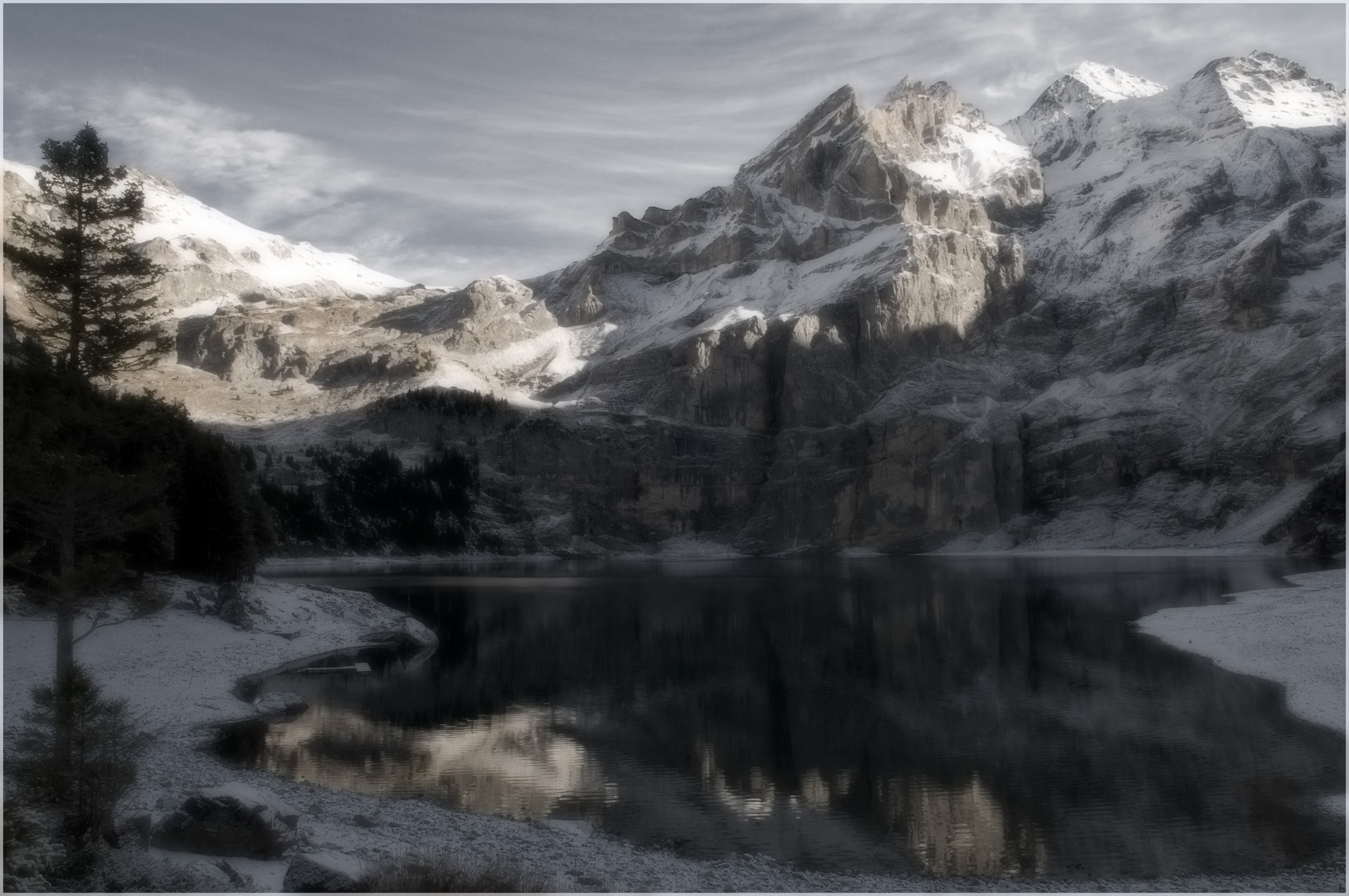 Oeschinensee mit Blüemlisalp