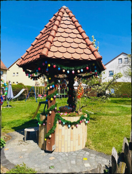 Österlicher Gartenbrunnen