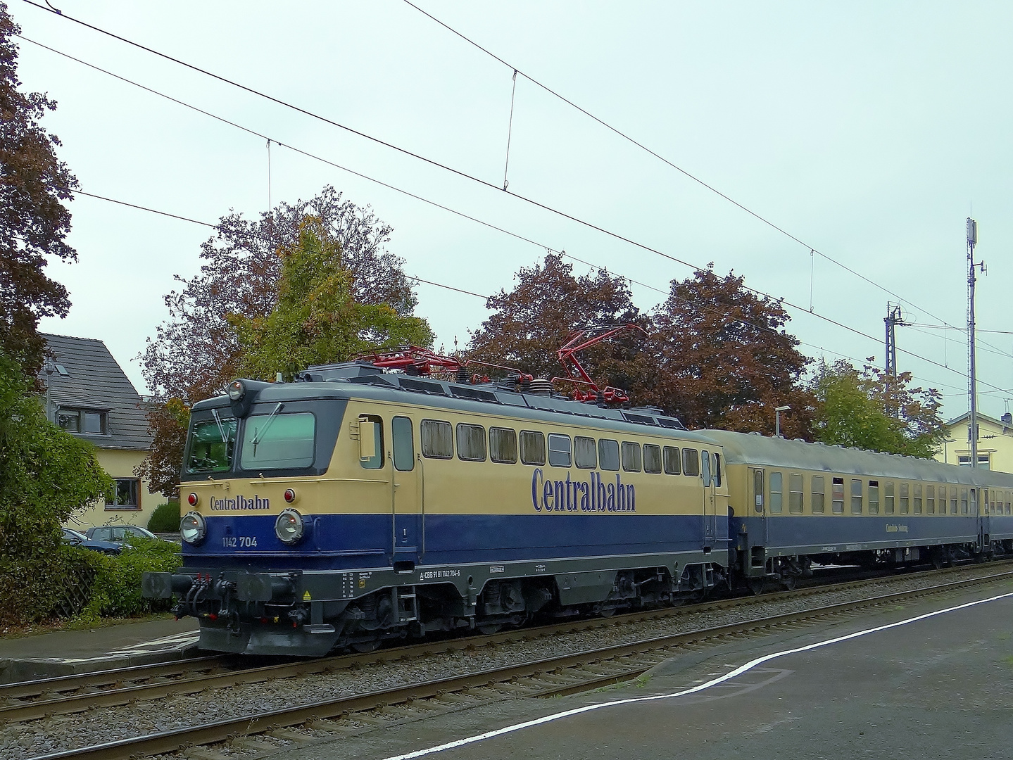 Österreicherin im DB-Kleid...