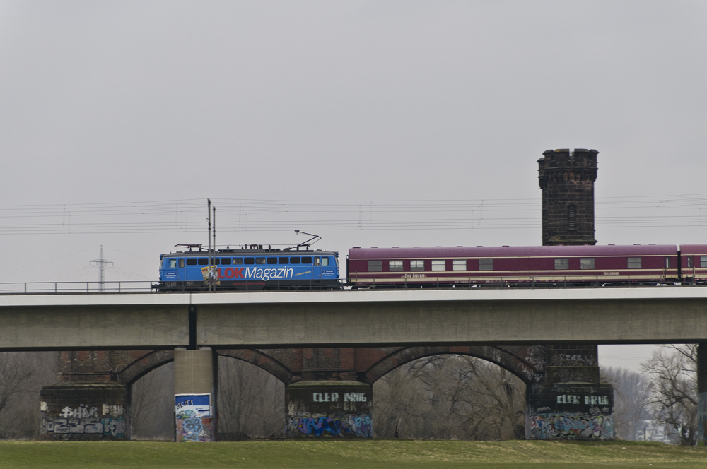 Österreichische E-Lok 1042 im Rheinland