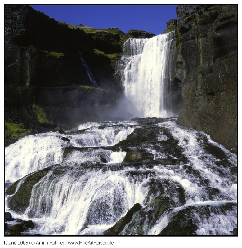 Ofaerufoss, der Weg zur Unterwelt